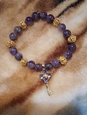 Purple Amethyst Beaded Bracelet with Gold Key Charm